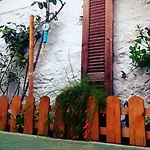 Praxitelous 9 Old Town *