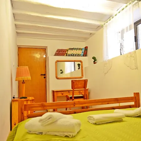 Praxitelous 9 Old Town Villa