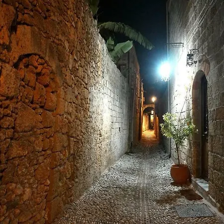 Praxitelous 9 Old Town Villa