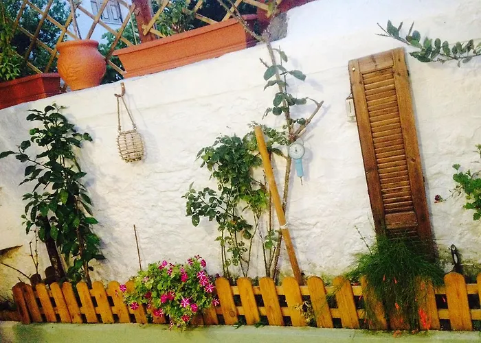 Praxitelous 9 Old Town Villa *